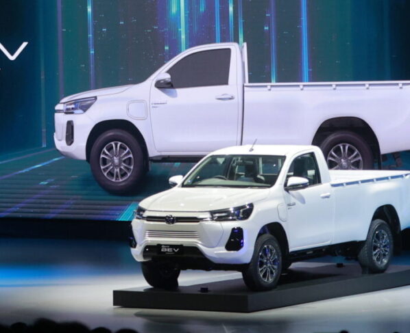 Toyota Hilux elétrica