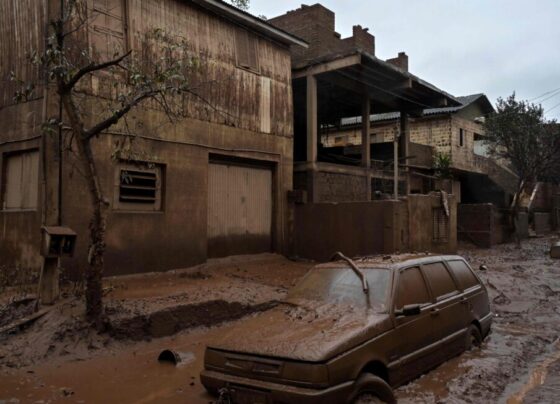 carros desastre enchentes chuva RS