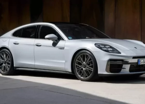 Porsche Panamera Turbo S E-Hybrid 2025