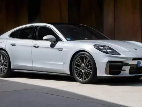 Porsche Panamera Turbo S E-Hybrid 2025