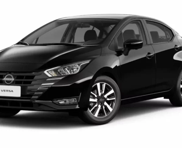 Nissan Versa Advance 2025